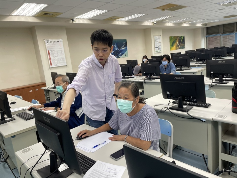 課程教學與問題解答圖片