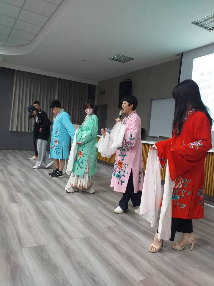 ｜112年｜【主軸A】 通識博雅講座-文藝創新系列1-關於我轉生成《狐仙》的那件事—國光劇團京劇專題講座圖片