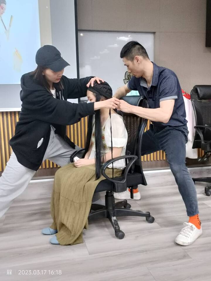 ｜112年｜【主軸A】 通識博雅講座-文藝創新系列1-關於我轉生成《狐仙》的那件事—國光劇團京劇專題講座圖片