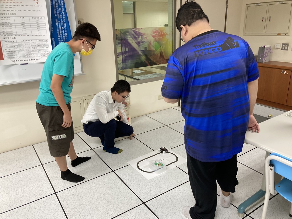｜109年｜【主軸A】 109-11-14、21 智能程式設計研習營1-輕鬆學程式玩創意，用micro:bit學習寫程式圖片