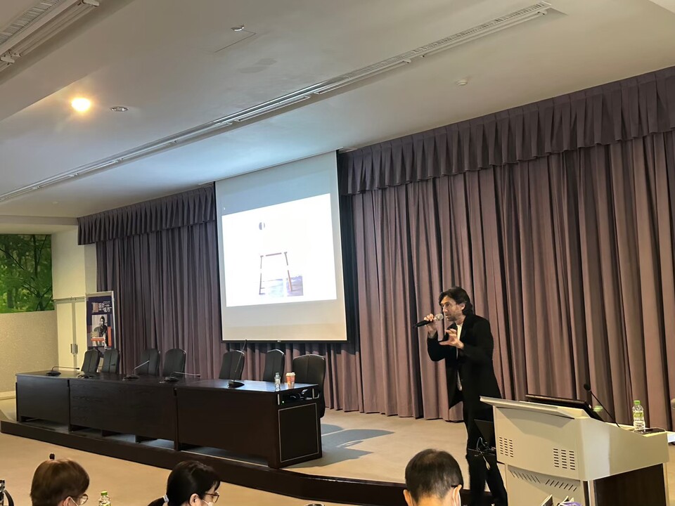 演講過程圖片