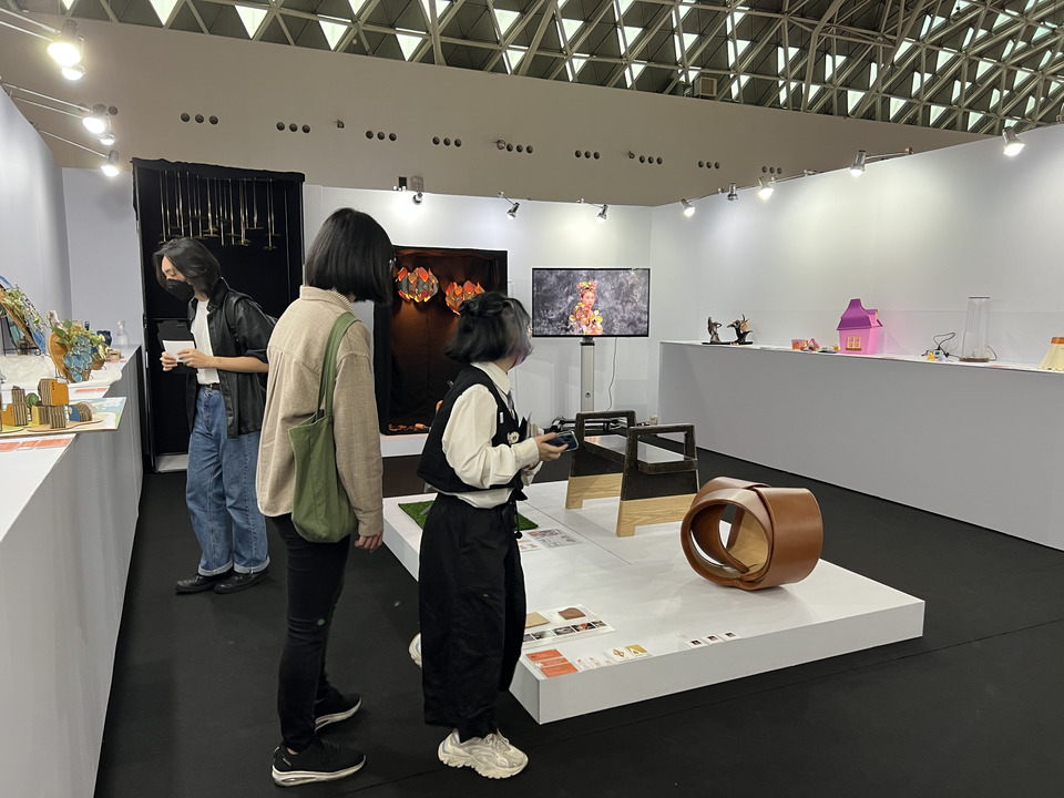 ｜111年｜【主軸B】 商品設計系-放視大賞圖片